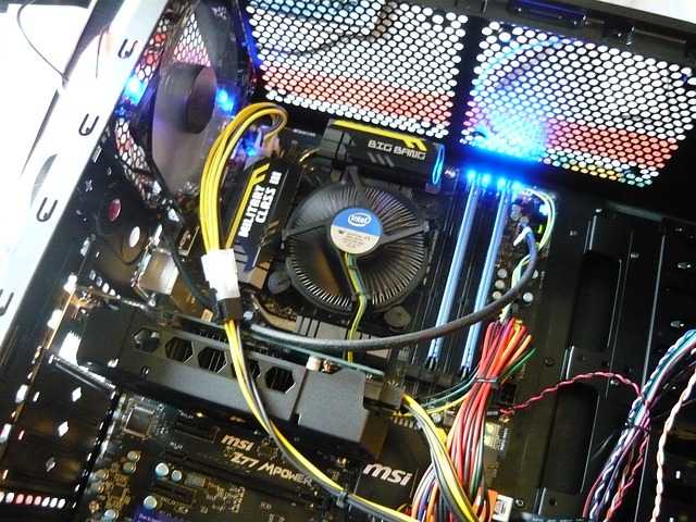 マザーボード
